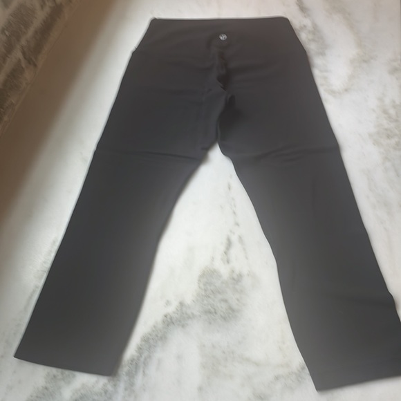 Lululemon Align High Rise Crop - Picture 2 of 3